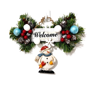 Decoratiune Welcome pentru Craciun, cu om de zapada si globulete,   - Artynos.ro