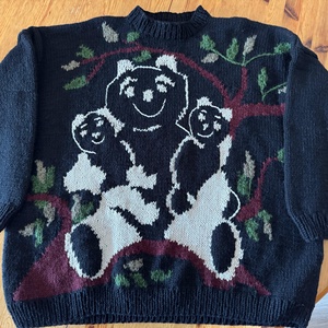 Pulover tricotat manual copii Panda - Artynos.ro