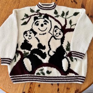 Pulover tricotat manual copii Panda - Artynos.ro