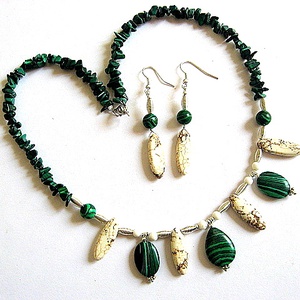 set malachit si howlite 21963 - Artynos.ro