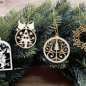 Set 11 ornamente pentru pomul de Crăciun (4 ornamente din lemn natural) - Artynos.ro