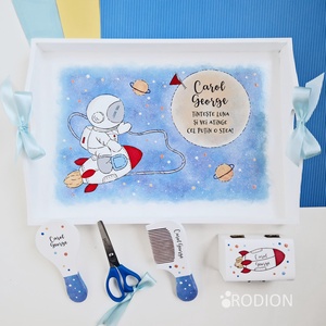 Set prima aniversare baietel astronaut tava mot personalizata pictata manual - Artynos.ro