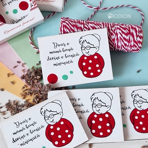 Mărțișoare cu magnet bunica pictate manual cu mesaje haioase handmade - Artynos.ro